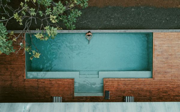Pourquoi choisir une piscine en béton à Liège offre des avantages cachés